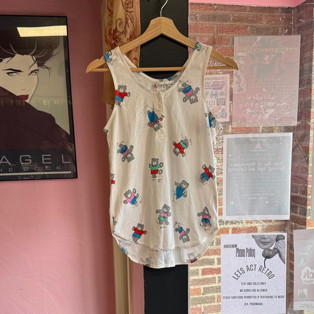Vintage  Bear on a Skateboard Sleeveless Tank Top vtg